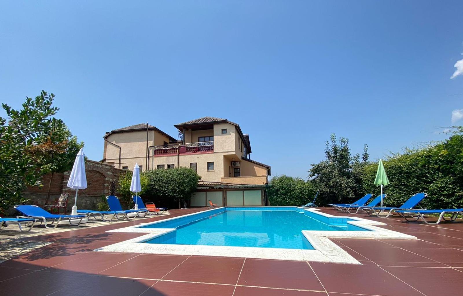 Villa Mugs Laknas Exterior photo